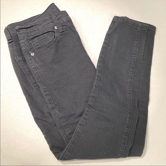 Forever 21 Pants - (3/$15)⭐️ Size 24 Forever 21 grey skinny jeans